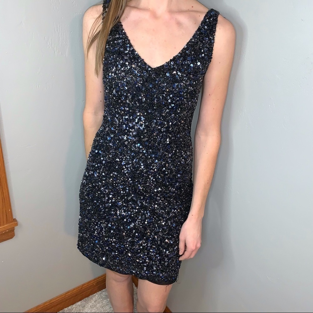 THEIA Sequin Formal Short Bodycon Dress‎